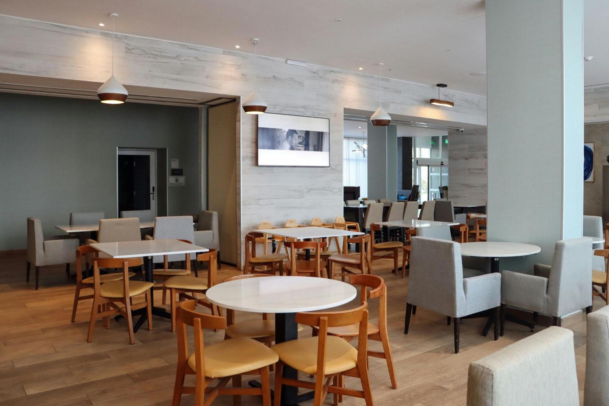 Hotel By Marriott 3*